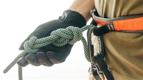 Rock climbing knots: seven essential knots for the crag | Advnture