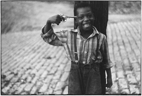 Elliott Erwitt: Home Around the World | MONOVISIONS - Black & White Photography Magazine