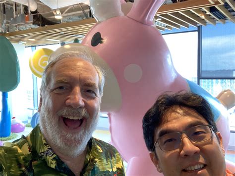 John Lowrie on Twitter: "Taking our pal, Andrew, on a tour of Valve! Full size Balloonicorn in ...