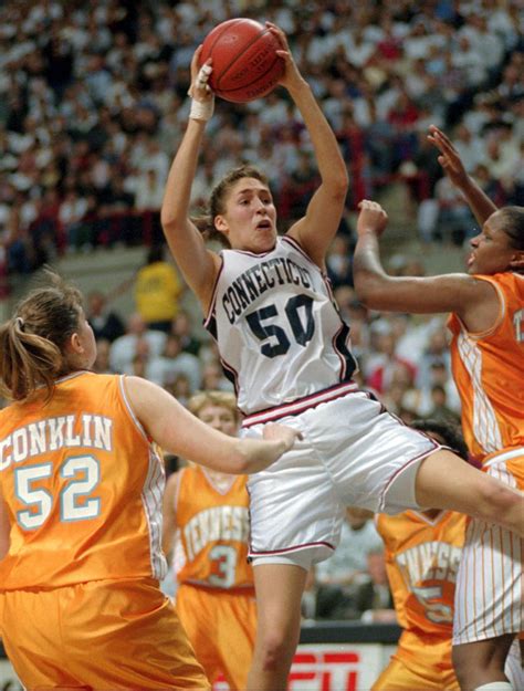 Close to home: Rebecca Lobo puts down stakes at Hall of Fame | Uconn womens basketball, Uconn ...