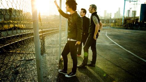 Green Day - Boulevard Of Broken Dreams (Music Box Vers.) - YouTube