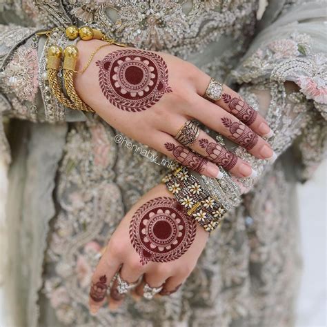 Special Mehndi Designs for Eid (1) - StylesGap.com