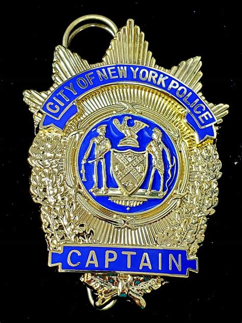 New York NYPD Captain - Badges: Novelty & Replica