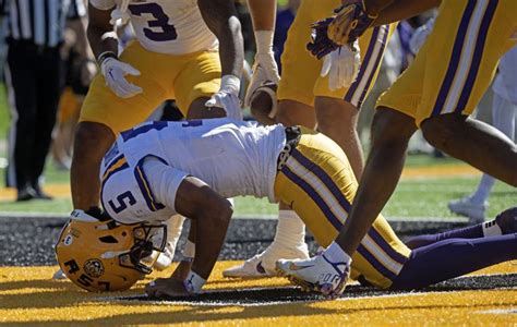 Injury update on LSU QB Jayden Daniels after Missouri win | LSU | nola.com