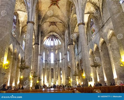 Cathedral of the Holy Cross and Saint Eulalia Interior in Gothic Quarter Editorial Photo - Image ...