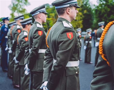 √ Irish Defence Forces Pay 2019 - Va Guard