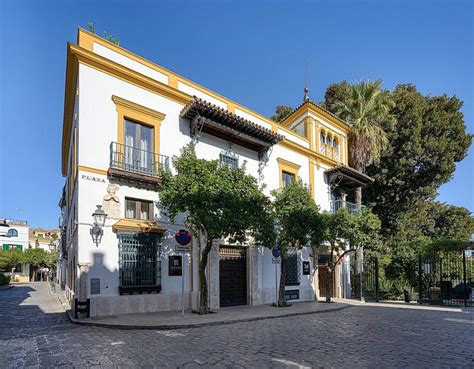 SUITES MURILLO PLAZA DE SANTA CRUZ - Updated 2024 Reviews, Photos & Prices