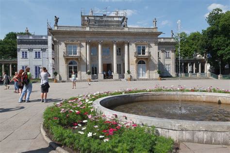 Palace on the Isle in Lazienki Park, Warsaw, Poland Editorial Photo ...