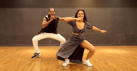 This Video Of Neha Kakkar Dancing On 'Aankh Marey' Is KILLER | POPxo