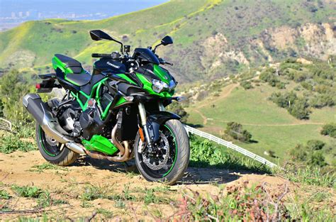 2021 Kawasaki Z H2 SE Review - Cycle News