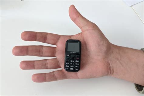 Meet The World’s Smallest 3G Phone – The Zanco T2