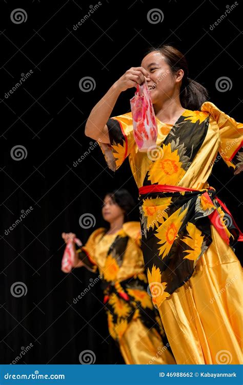 Dancers - Tinikling - Filipino Tradition Editorial Photography - Image of busan, philippines ...