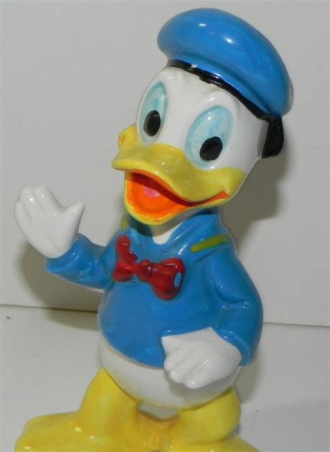 Vintage Walt Disney Donald Duck Ceramic Figurine | Walt disney, Donald duck, Disney