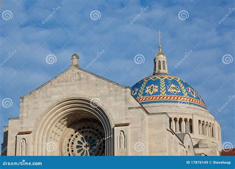 Basilica of the National Shrine Stock Image - Image of cupola, dome ...