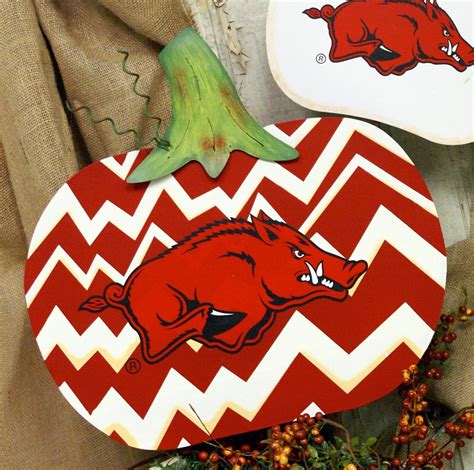 Arkansas Razorbacks Pumpkin - Large | Arkansas razorbacks crafts ...