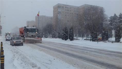 Heavy snowfall and strong wind return to Bucharest, nine counties | Romania Insider