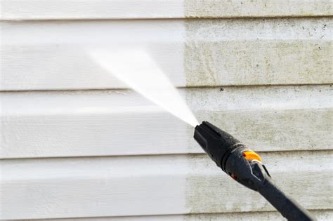 7 Reasons to Hire Pressure Washing Services for a Clean and Healthy Home