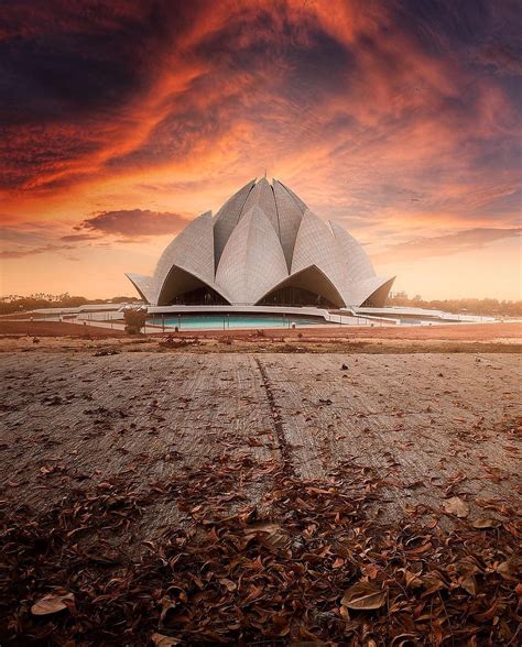 8 of the Best Photos of the Baha'i House of Worship in New Delhi, India | Uplifting Words