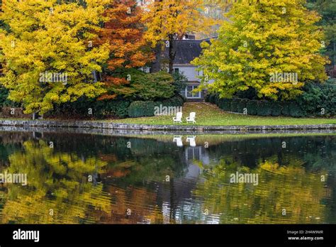 Peak autumn color at Highlands, North Carolina, in the Blue Ridge ...