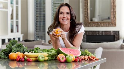 Boost Juice founder Janine Allis claims foriegners work harder than some Aussies in Colour Plane ...