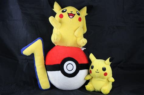 Pokemon PIKACHU Pokeball 14" Plush Toy 2006 10 year | #1874207459