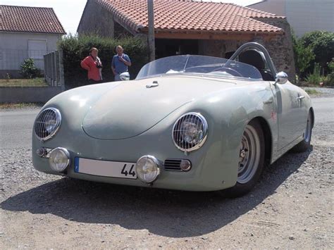 PORSCHE 356 — Replica Porsche 356 Speedster Outlaw