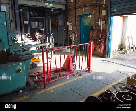 heavy engineering workshop tools machines and equipment Stock Photo - Alamy