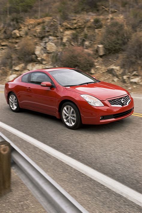 2009 Altima Coupe - HD Pictures @ carsinvasion.com