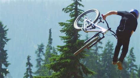 Top MTB Slopestyle Riders Duel at Bearclaw Slopestyle | IMB | Free Mountain Bike Magazine Online