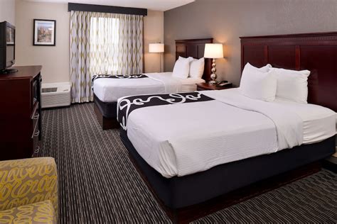 La Quinta Inn & Suites by Wyndham Indianapolis South Indianapolis ...