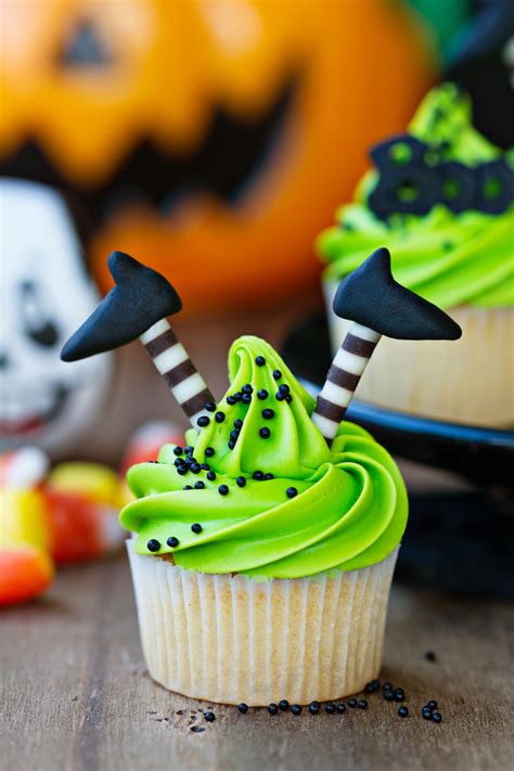 Sparkle and Splatter: Halloween Cupcakes!