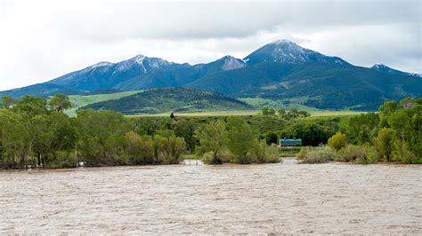 Floods in Yellowstone: What the Historic Flooding Means for Travelers ...