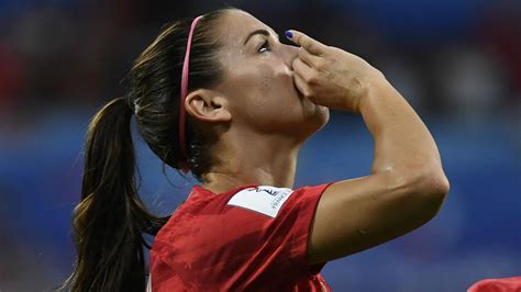 What is the Alex Morgan tea sipping celebration? USWNT & Tottenham star ...