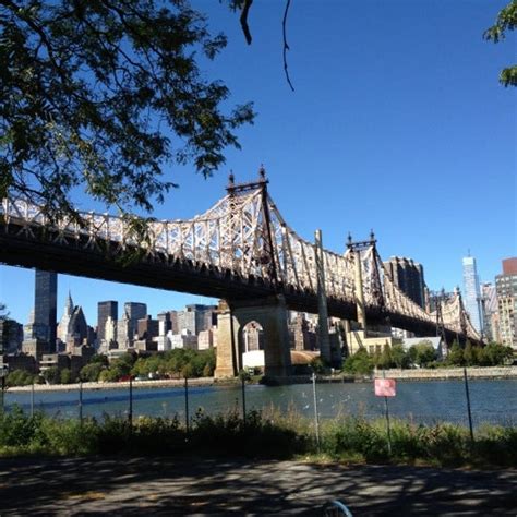 Queensbridge Park - Park in Long Island City