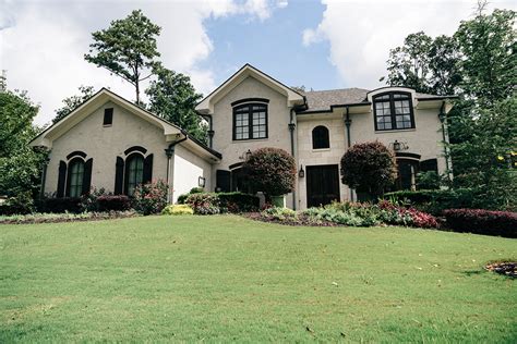 Brookhaven, Atlanta, GA Neighborhood Guide | Compass