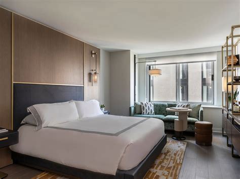 Luxury Hotel Rooms & Suites in Midtown NYC | Thompson Central Park