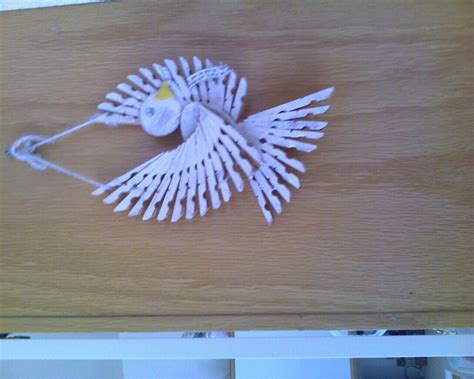 Clothespin Bird Craft: DIY Tutorial