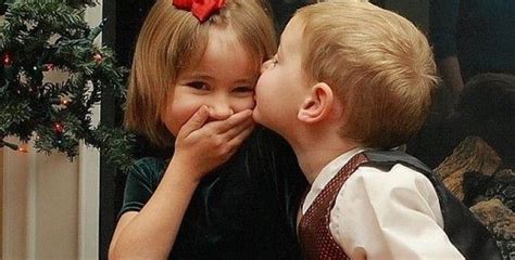 On her Cheeks :-1 - Bubblews | Baby kiss, Kids kiss, Cute kiss