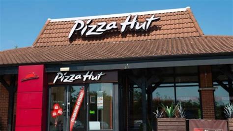 Pizza Hut to Close 300 Locations | All About Arizona News