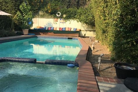 Here’s How & Where To Rent A Pool Near San Francisco - Peerspace