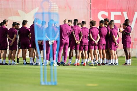 Sevilla FC: El Sevilla sigue esperando la llegada de más ...