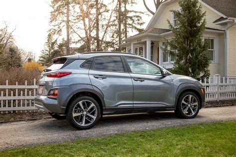 How Do Car Seats Fit in a 2020 Hyundai Kona? | Cars.com