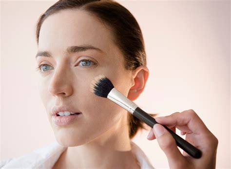 Here's How to Use Stick Foundation Correctly, According to 4 Makeup ...