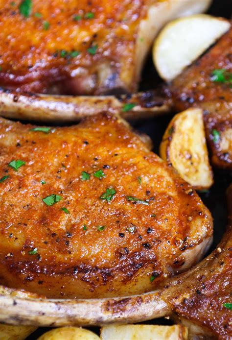 Pan Fried Pork Chops | Pork chop recipes, Easy pork chop recipes, Pan ...