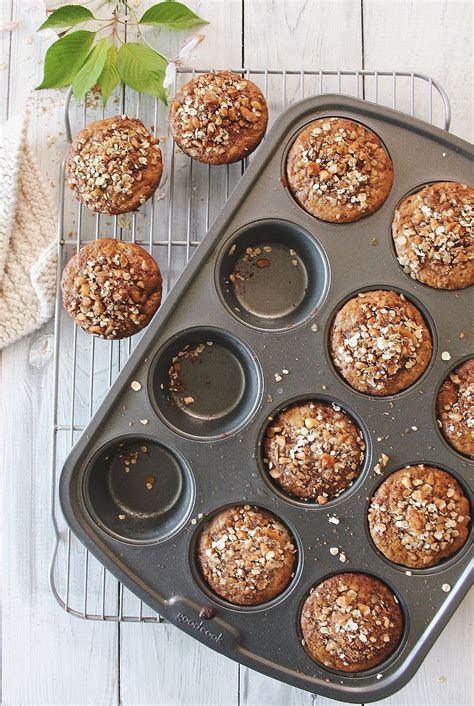 Cinnamon Crunch Oatmeal Apple Muffins - Inspired Edibles