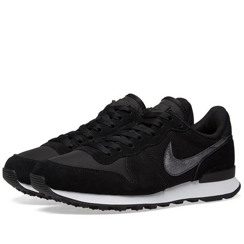 Nike Internationalist W Black & White | END.