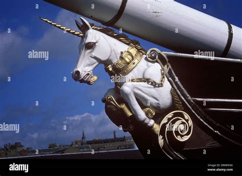 HMS Unicorn, Victoria Dock, Dundee Harbour Stock Photo - Alamy