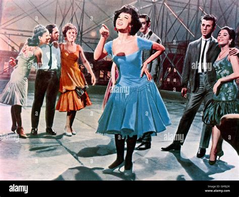 WEST SIDE STORY West Side Story USA 1961 Jerome Robbins, Robert Wise Szene mit RITA MORENO ...