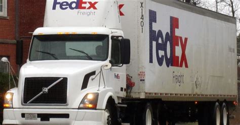 Trucking: Fedex Trucking