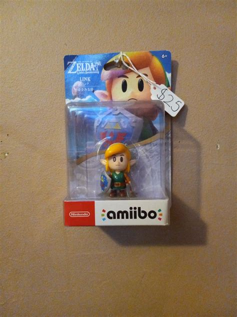 Link's Awakening Amiibo for Sale in El Mirage, AZ - OfferUp